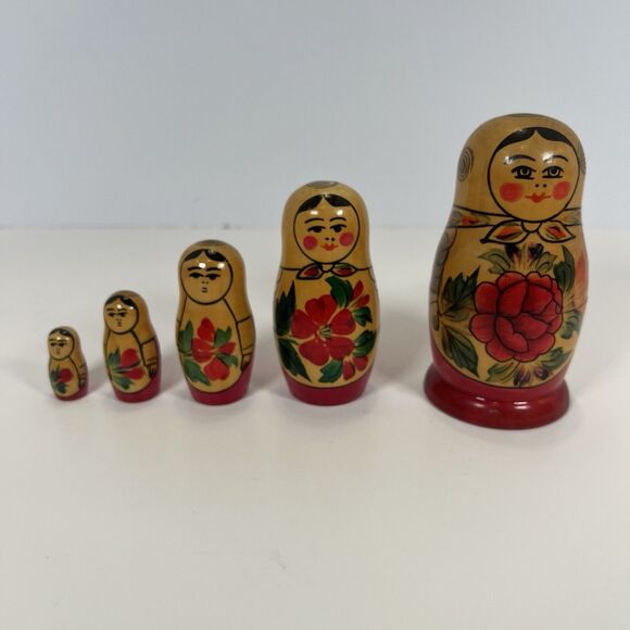 Vintage Russian Nesting Matryoshka Hand Painted Wooden Dolls 5 Pcs Stacking USSR - Picture 1 of 9